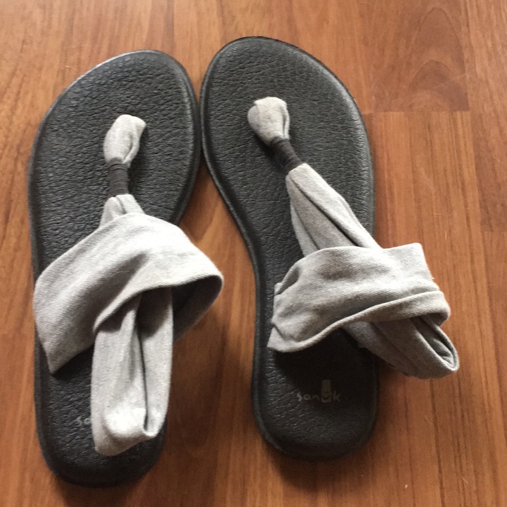 Sanuk sandal